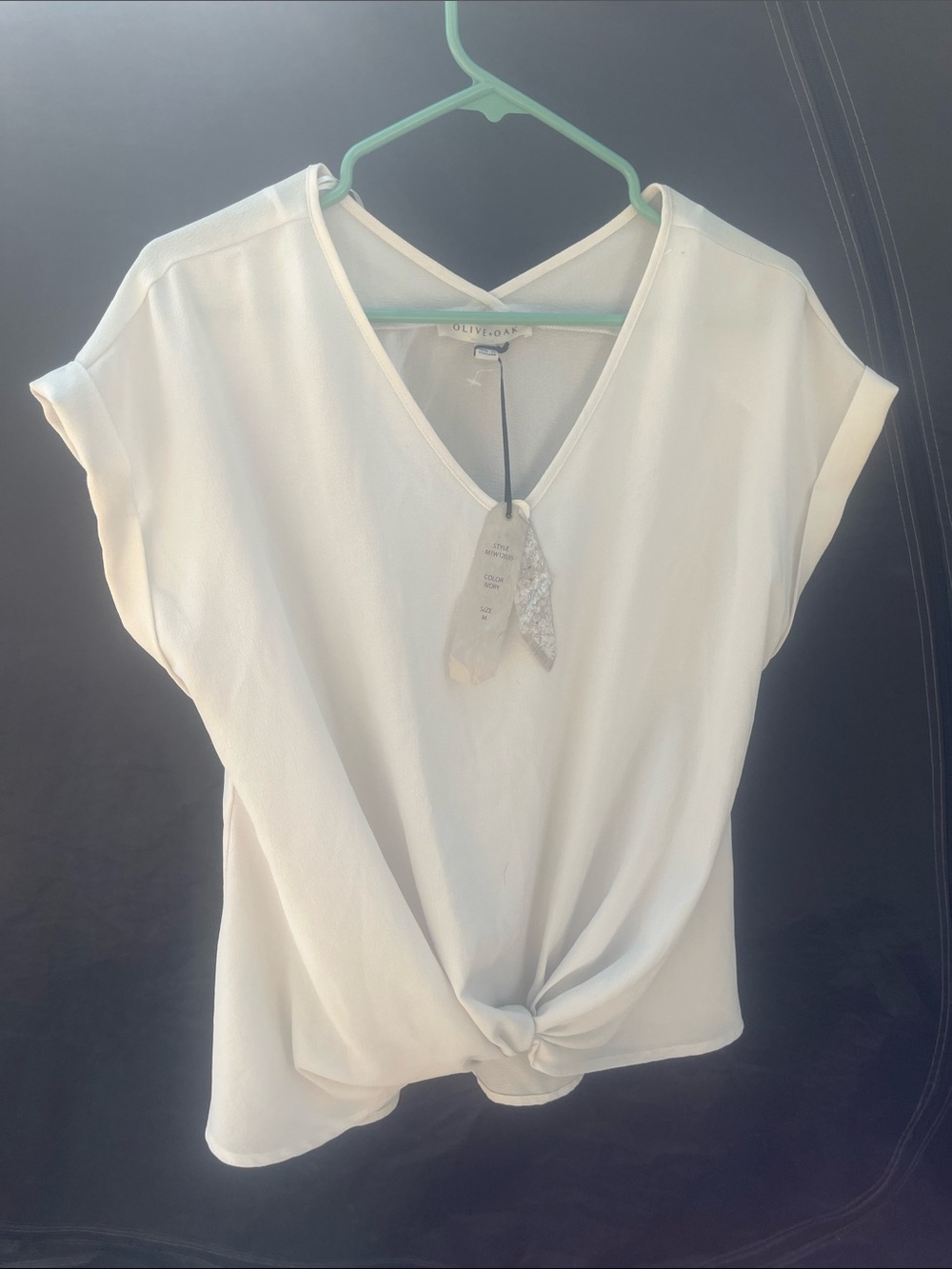 Olive & Oak Cream Knot-Front V-Neck Blouse